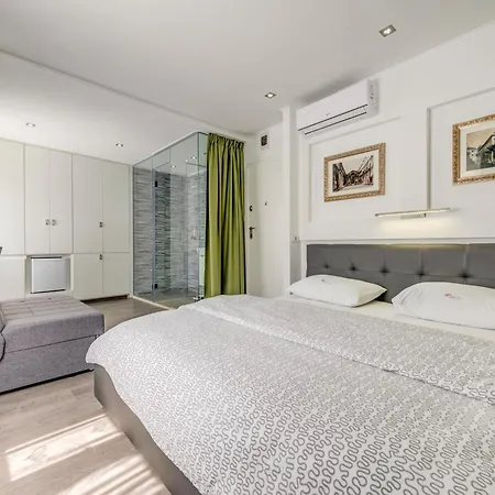 Luxury Ana 1 In The Heart Of